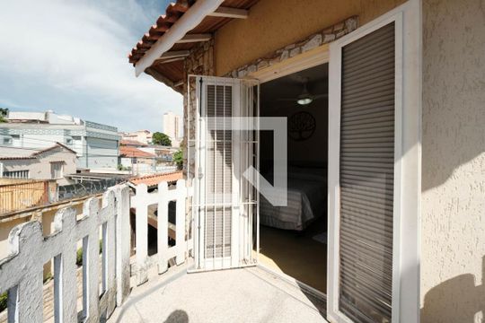 Quarto 1 de casa à venda com 2 quartos, 140m² em Vila Mesquita, São Paulo