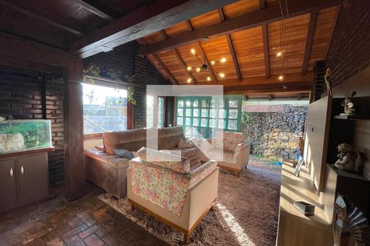 Casa à venda com 3 quartos, 155m² em Guarani, Novo Hamburgo