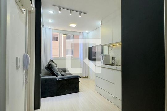 Sala de apartamento para alugar com 1 quarto, 24m² em Vila Santa Catarina, São Paulo