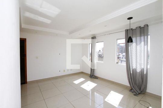 Sala de apartamento à venda com 3 quartos, 76m² em Prado, Belo Horizonte