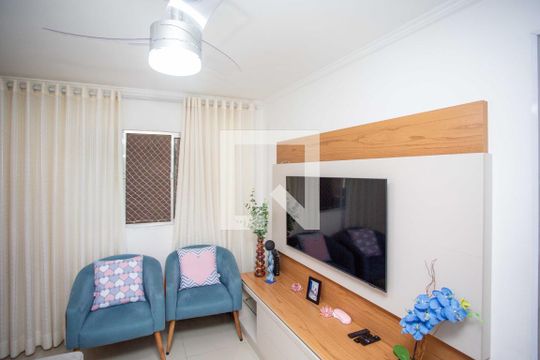 Apartamento à venda com 2 quartos, 60m² em Conceição, Diadema