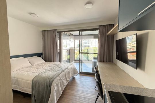 Cozinha/Quarto de kitnet/studio para alugar com 1 quarto, 31m² em Higienópolis, São Paulo