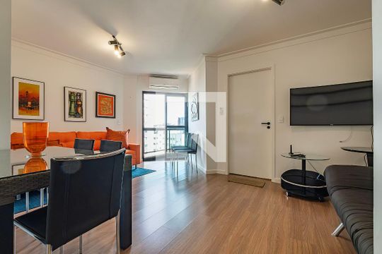 Sala/Cozinha de apartamento para alugar com 1 quarto, 57m² em Pinheiros, São Paulo
