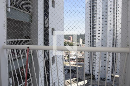 Apartamento para alugar com 2 quartos, 82m² em Jardim Branca Flor, Embu das Artes