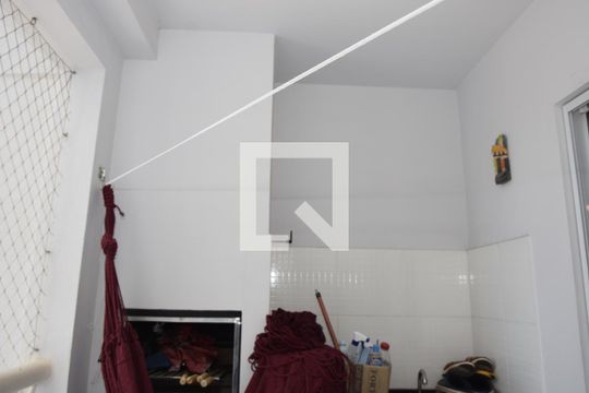 Apartamento para alugar com 2 quartos, 82m² em Jardim Branca Flor, Embu das Artes
