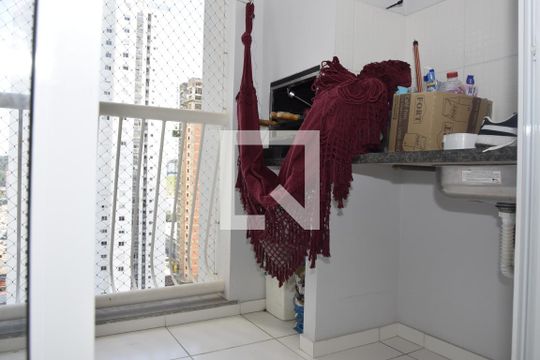 Apartamento para alugar com 2 quartos, 82m² em Jardim Branca Flor, Embu das Artes