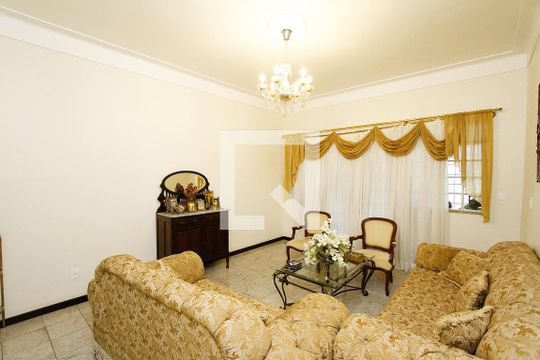 Sala 2 de casa à venda com 3 quartos, 400m² em Lagoinha, Belo Horizonte