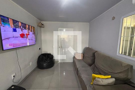 Sala de casa à venda com 2 quartos, 138m² em Feitoria, São Leopoldo