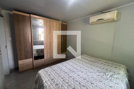 Quarto de casa à venda com 2 quartos, 138m² em Feitoria, São Leopoldo