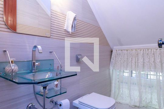 Lavabo de casa à venda com 3 quartos, 226m² em Jardim Casablanca, São Paulo