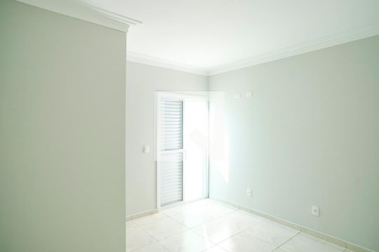 Suíte de apartamento para alugar com 2 quartos, 75m² em Cerâmica, São Caetano do Sul