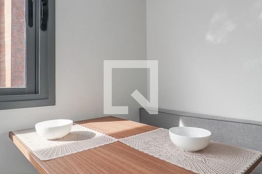Quarto / Sala / Cozinha de kitnet/studio à venda com 0 quarto, 25m² em Rio Branco, Porto Alegre