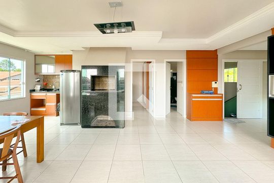 Sala de TV de apartamento para alugar com 1 quarto, 140m² em Ingleses do Rio Vermelho, Florianópolis