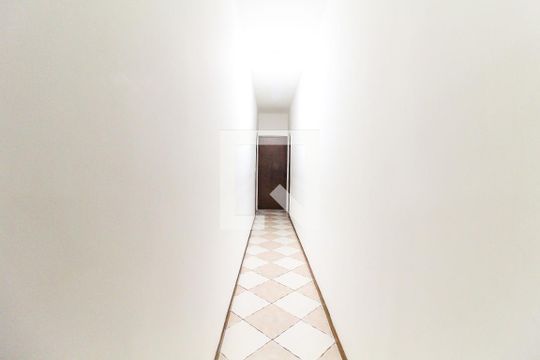 Corredor de casa para alugar com 4 quartos, 365m² em Vila Nova Curuca, São Paulo