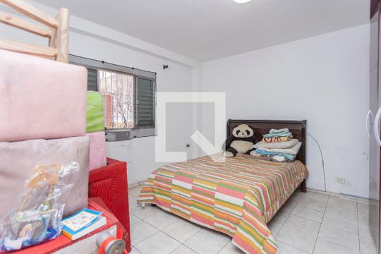 Quarto 1- Casa 1 de casa à venda com 6 quartos, 241m² em Vila Marari, São Paulo