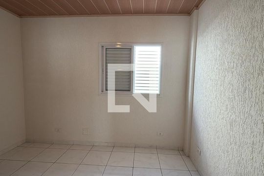 Quarto 2 de apartamento para alugar com 2 quartos, 70m² em Vila Prudente, São Paulo