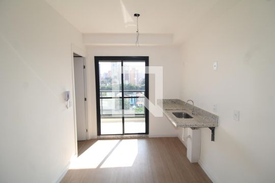 Sala / Cozinha de kitnet/studio para alugar com 1 quarto, 26m² em Vila Dom Pedro Ii, São Paulo