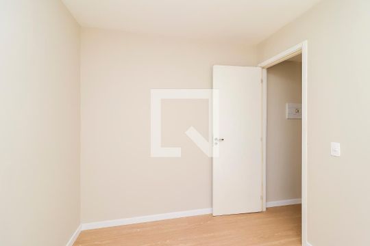 Quarto 1 de apartamento para alugar com 2 quartos, 40m² em Itaquera, São Paulo