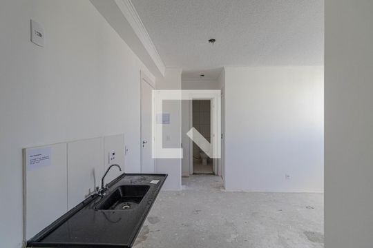 Sala/Cozinha/Área de Serviço  de apartamento para alugar com 2 quartos, 45m² em Cidade Nova São Miguel, São Paulo