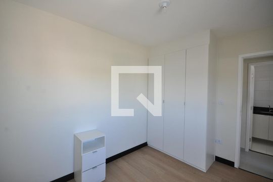 Quarto 1 de apartamento para alugar com 2 quartos, 42m² em Vila Santa Terezinha (zona Norte), São Paulo
