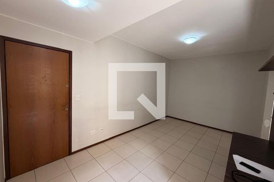 SALA de apartamento à venda com 3 quartos, 69m² em Csb 10, Brasília