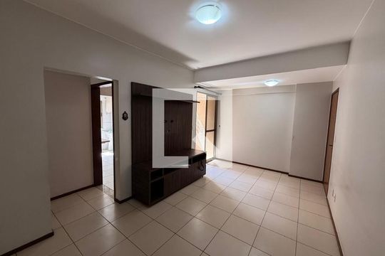 Apartamento à venda com 3 quartos, 69m² em Csb 10, Brasília