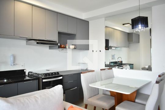 Sala/Cozinha de apartamento para alugar com 1 quarto, 37m² em Vila da Saúde, São Paulo