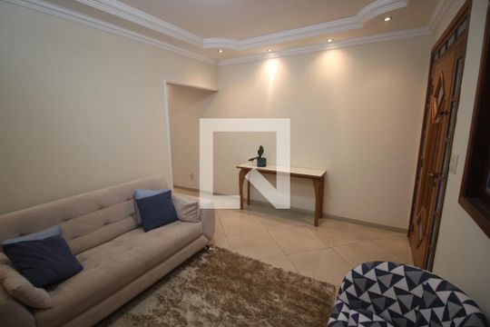Sala de casa à venda com 4 quartos, 335m² em Jardim Vera Cruz, Contagem