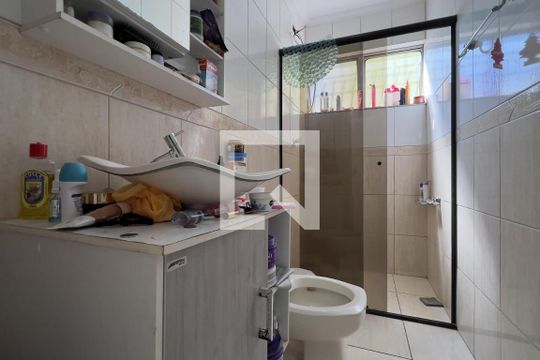 Banheiro de apartamento para alugar com 2 quartos, 86m² em Jardim Santa Mena, Guarulhos