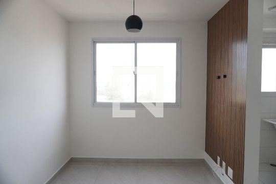 Apartamento para alugar com 2 quartos, 40m² em Itaquera, São Paulo