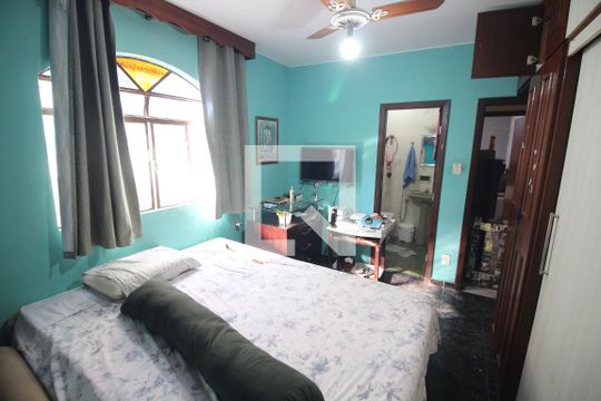 Suíte  de casa à venda com 3 quartos, 190m² em Conjunto Ademar Maldonado, Belo Horizonte