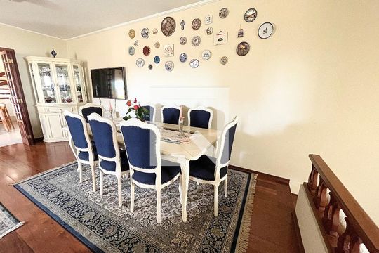 Sala de casa à venda com 3 quartos, 239m² em Parque Peruche, São Paulo