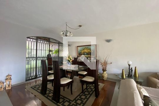Casa à venda com 5 quartos, 1240m² em Água Santa, Rio de Janeiro