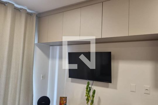 Sala/Quarto de apartamento para alugar com 1 quarto, 32m² em Pompeia, São Paulo