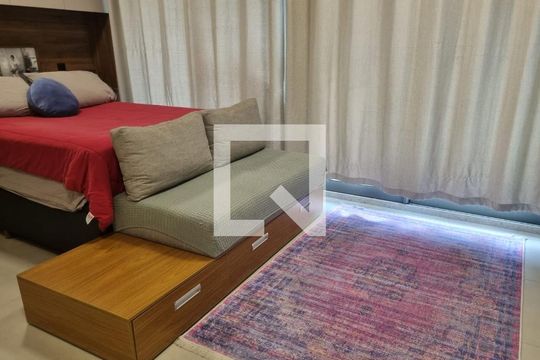 Sala/Quarto de apartamento para alugar com 1 quarto, 32m² em Pompeia, São Paulo