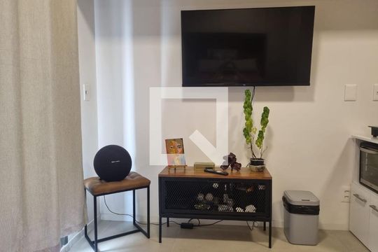 Sala/Quarto de apartamento para alugar com 1 quarto, 32m² em Pompeia, São Paulo