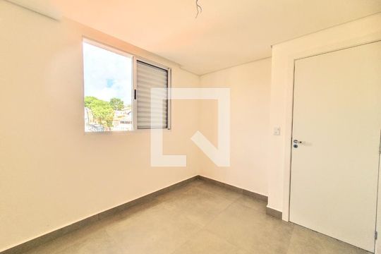 Apartamento à venda com 2 quartos, 127m² em Esplanada, Belo Horizonte