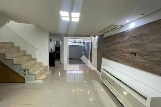 Casa de Condomínio à venda com 3 quartos, 142m² em Rondônia, Novo Hamburgo
