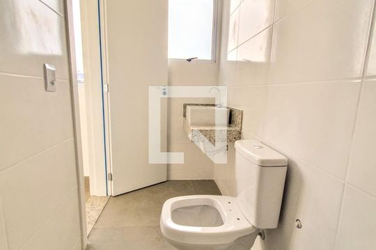 Apartamento à venda com 2 quartos, 61m² em Esplanada, Belo Horizonte