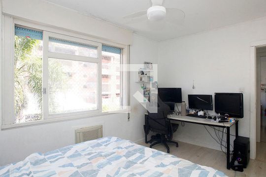 Quarto 1 de apartamento à venda com 2 quartos, 92m² em Petrópolis, Porto Alegre