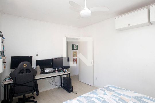 Quarto 1 de apartamento à venda com 2 quartos, 92m² em Petrópolis, Porto Alegre