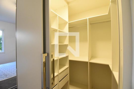 Quarto de apartamento à venda com 1 quarto, 60m² em Pilarzinho, Curitiba