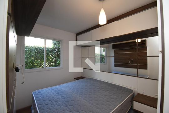 Quarto de apartamento à venda com 1 quarto, 60m² em Pilarzinho, Curitiba