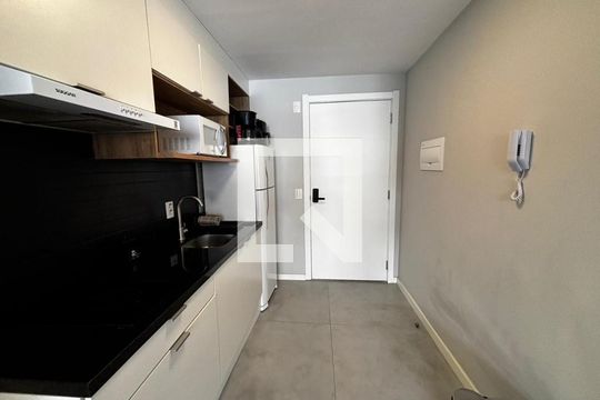 Kitnet/Studio para alugar com 1 quarto, 30m² em Auxiliadora, Porto Alegre