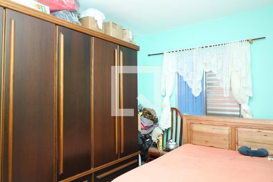 Quarto 1 de casa para alugar com 3 quartos, 250m² em Itaquera, São Paulo