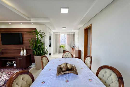 Sala de apartamento à venda com 4 quartos, 230m² em Itapoã, Belo Horizonte