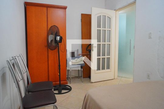 Suíte 1 de casa para alugar com 3 quartos, 325m² em Parque Santa Fé, Porto Alegre