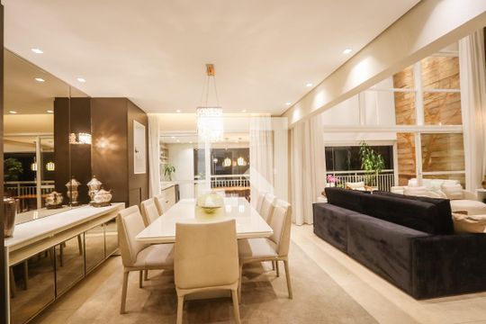 Sala de Jantar de apartamento à venda com 4 quartos, 248m² em Vila Suzana, São Paulo