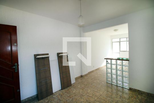 Sala de apartamento à venda com 2 quartos, 64m² em Cordovil, Rio de Janeiro