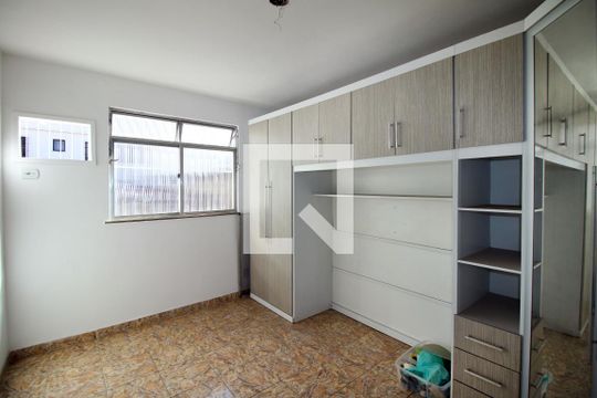 Quarto 1 de apartamento à venda com 2 quartos, 64m² em Cordovil, Rio de Janeiro
